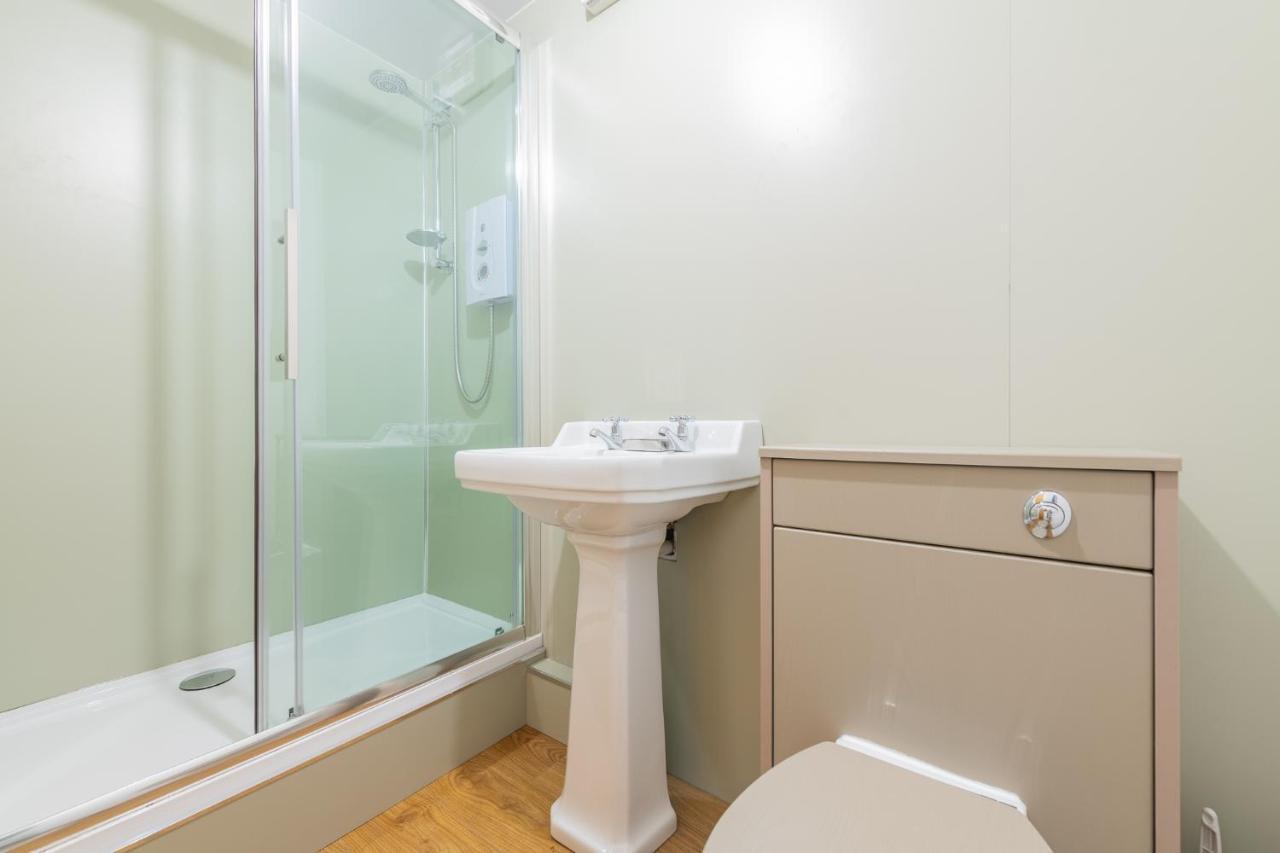 Nether Newton - Sleeps 12, Hottub, Sauna, Private Garden Newmilns Ngoại thất bức ảnh