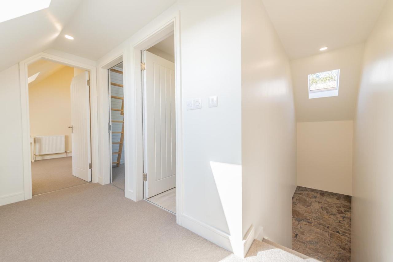 Nether Newton - Sleeps 12, Hottub, Sauna, Private Garden Newmilns Ngoại thất bức ảnh